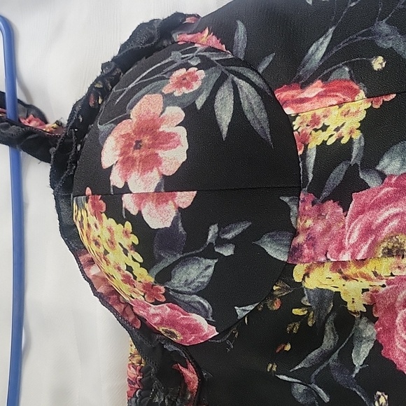 XHILARATION Strappy Dress Floral Two Pockets Sides 100% Polyester Women's - Picture 4 of 12